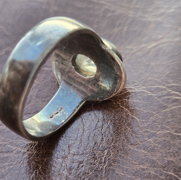 Sterling Silver Moonstone Oval Ring Minimalist Blue Shimmer Jewelry - Picture 7 of 10